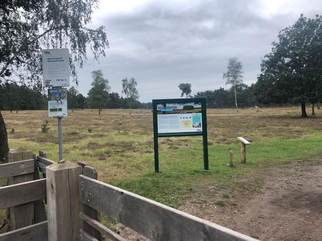 Vrijstaand Chalet In Bospark Villa Hattemerbroek Eksteriør bilde